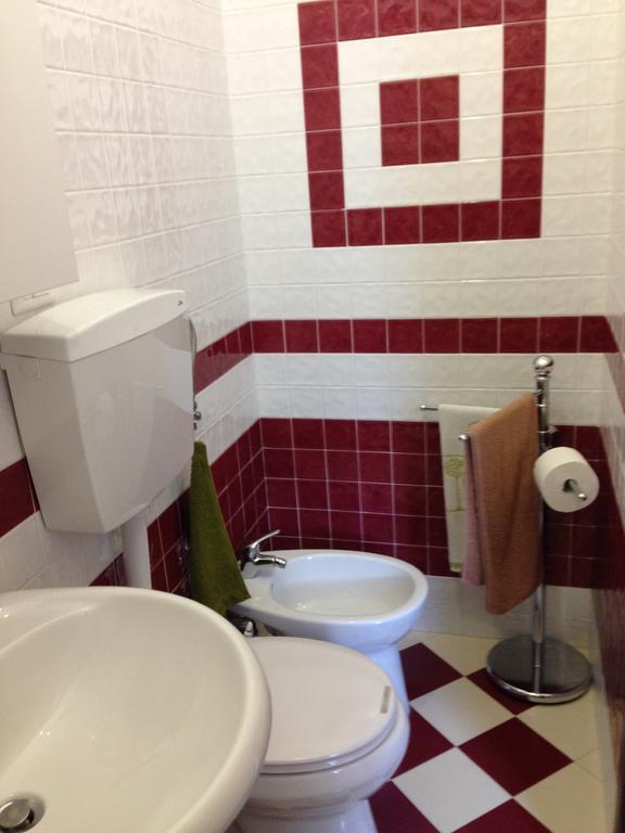 B&B Mar Tirreno Barcellona Pozzo di Gotto Habitación foto